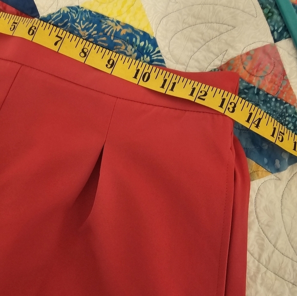 Sincerely Jules Hot Pink Dress Shorts Women's Size Medium NWT - Picture 3 of 9